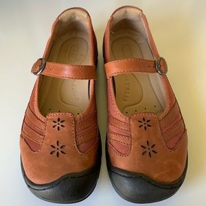 Keen Mary-Jane style Shoes size US 8